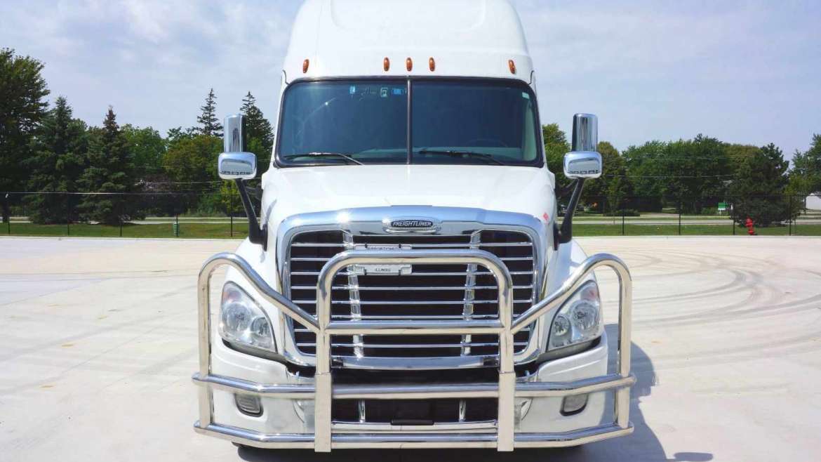 Tips For Keeping Semi Truck Lights Ontario, CA in Check